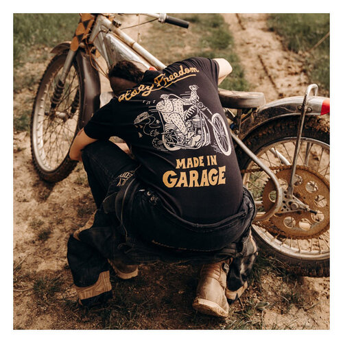 Holy Freedom Camiseta Yeti | Negro | Elige Talla