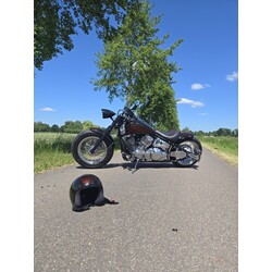 Yamaha Dragstar V-start Chopper de exhibición personalizada