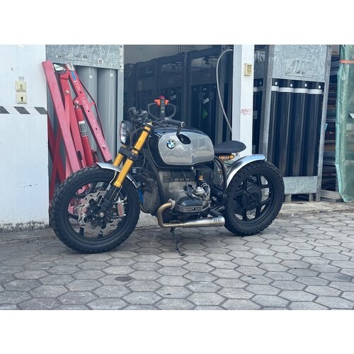 BMW R100