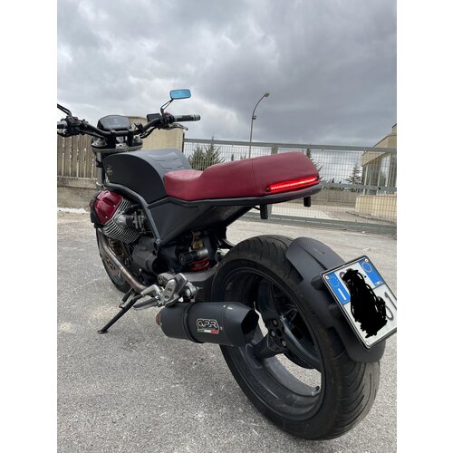 Moto Guzzi Breva 1100 trasformata in café racer