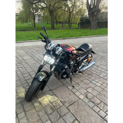 1300 XJR café racer