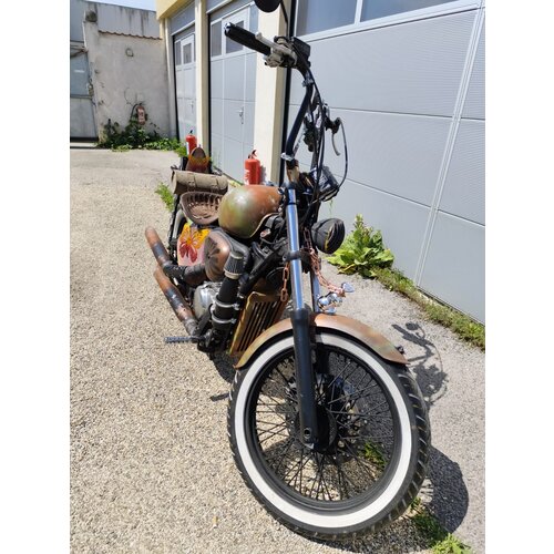 Honda Shadow 600 Bobber personalizada, fabricada en 1998