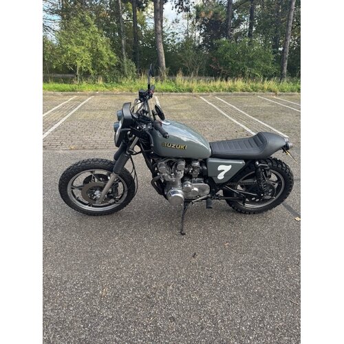 Suzuki GS550 'Barry Sheen' LIBRE DE IMPUESTOS | SERVICIO IMPORTANTE |