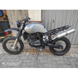 based on a 1996 BMW F 650