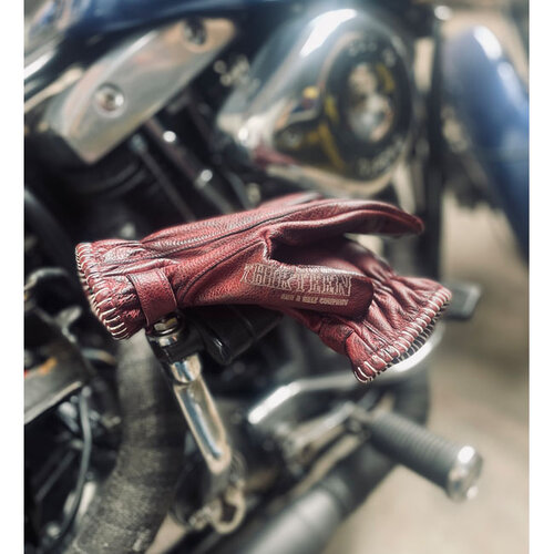 13½ Guantes Loud Ride en color burdeos - Piel de vacuno de grano completo, homologados CE.