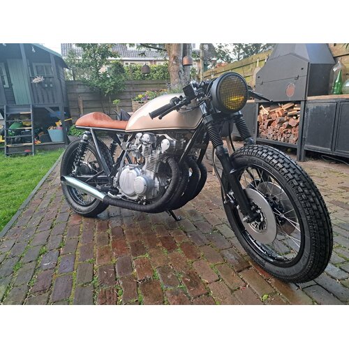 Cafe Racer Suzuki GS550