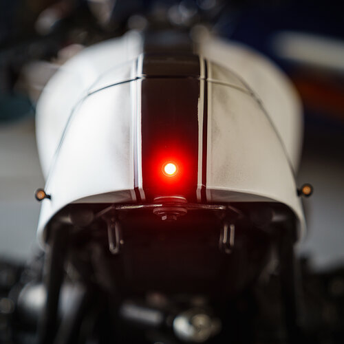 Kellermann Mini Indicatore LED Atto RB Dark vm con Lente Fortemente Colorata | Nero