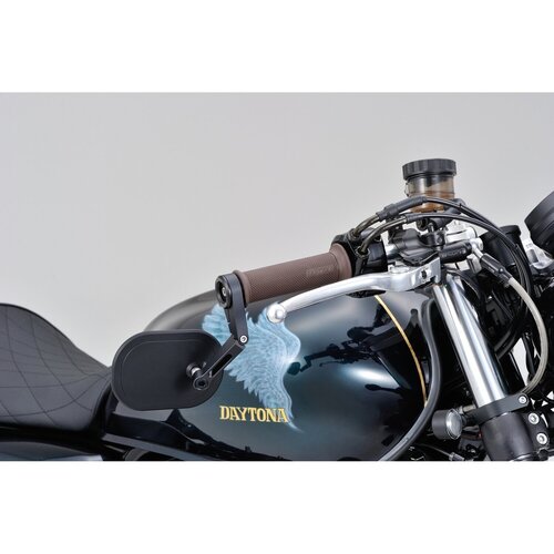 Daytona Specchietto Flat D-Mirror No. 16 Clamp-On con stelo in alluminio regolabile in angolazione per manubri da 22mm, 25,4mm e 30mm