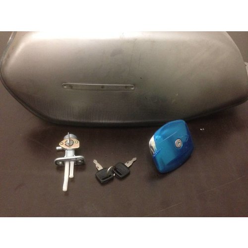 Fuel Tank with Accessoires Type 4