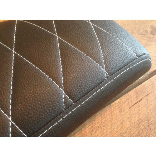 C.Racer Selle noire large Brat Diamond 72