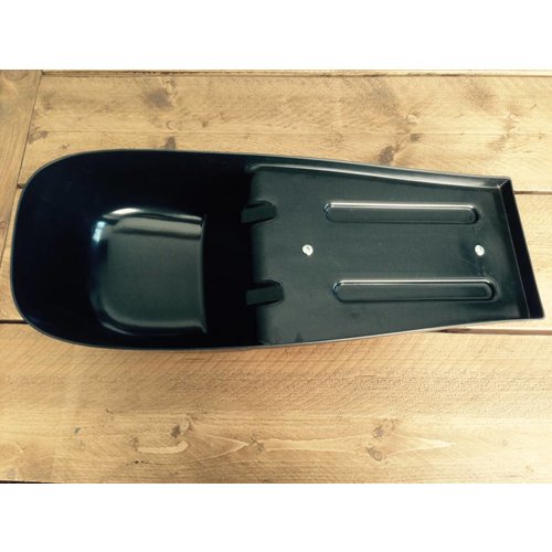 C.Racer Selle noire vintage Café Racer "V For Vendetta" Type 57