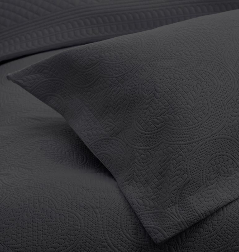 Bedsprei Charlene - antraciet - Inclusief 2 kussenslopen 60x70 cm