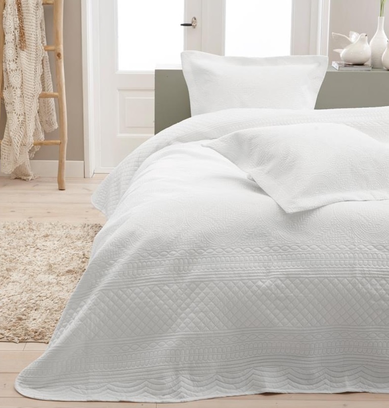 Bedsprei Charlene - Wit - Inclusief 2 kussenslopen 60x70 cm