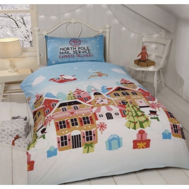 Kerst peuter dekbedovertrek Gingerbread town - 120x150 + 40x60 cm