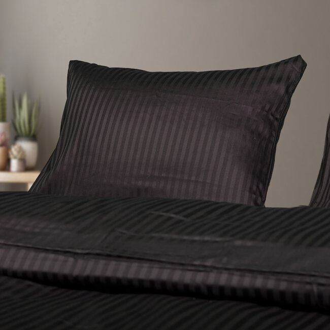 Hotelstreep dekbedovertrek - zwart - katoen satijn