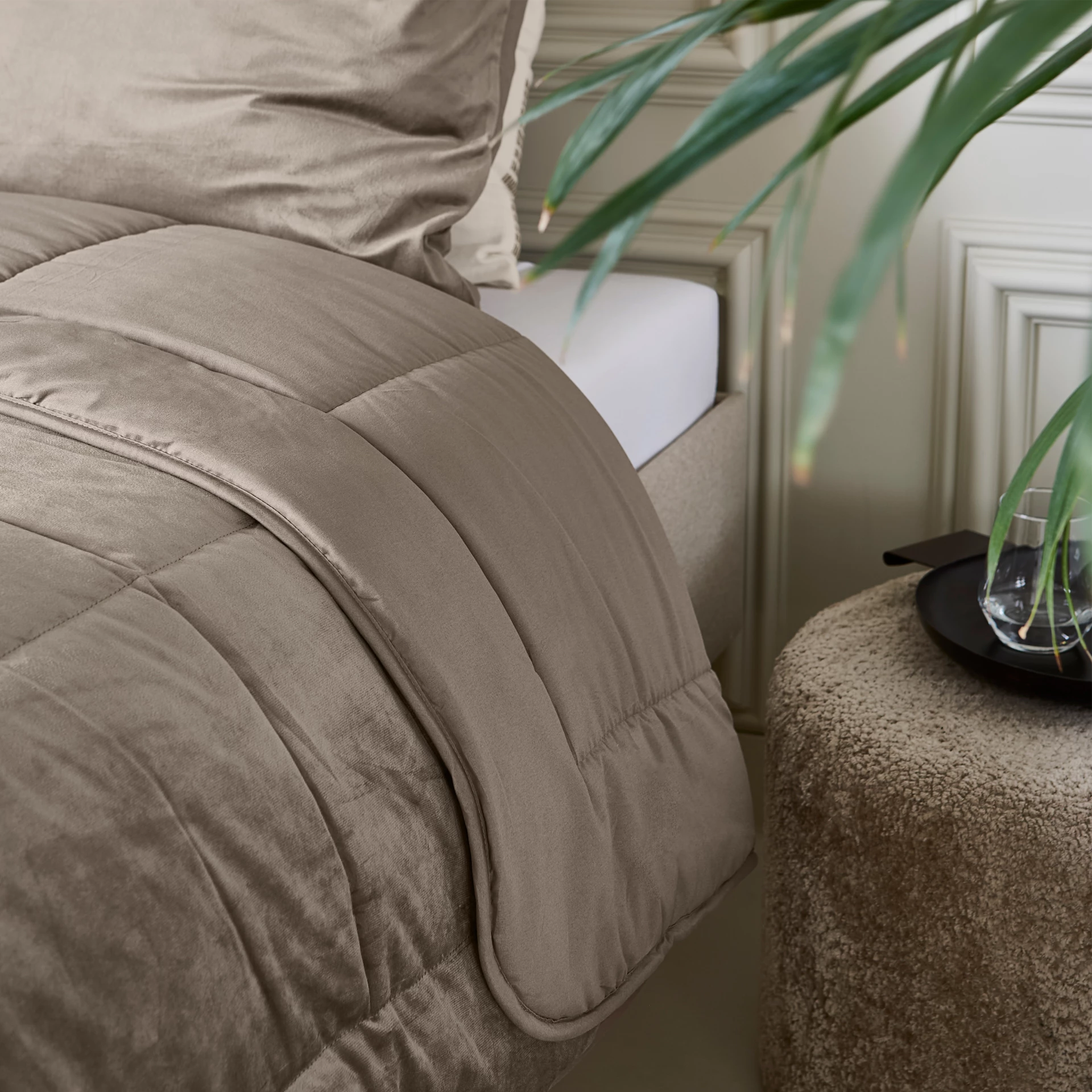 All in one lazy dekbed velvet - Dekbed en overtrek in 1 - Taupe/Grijs