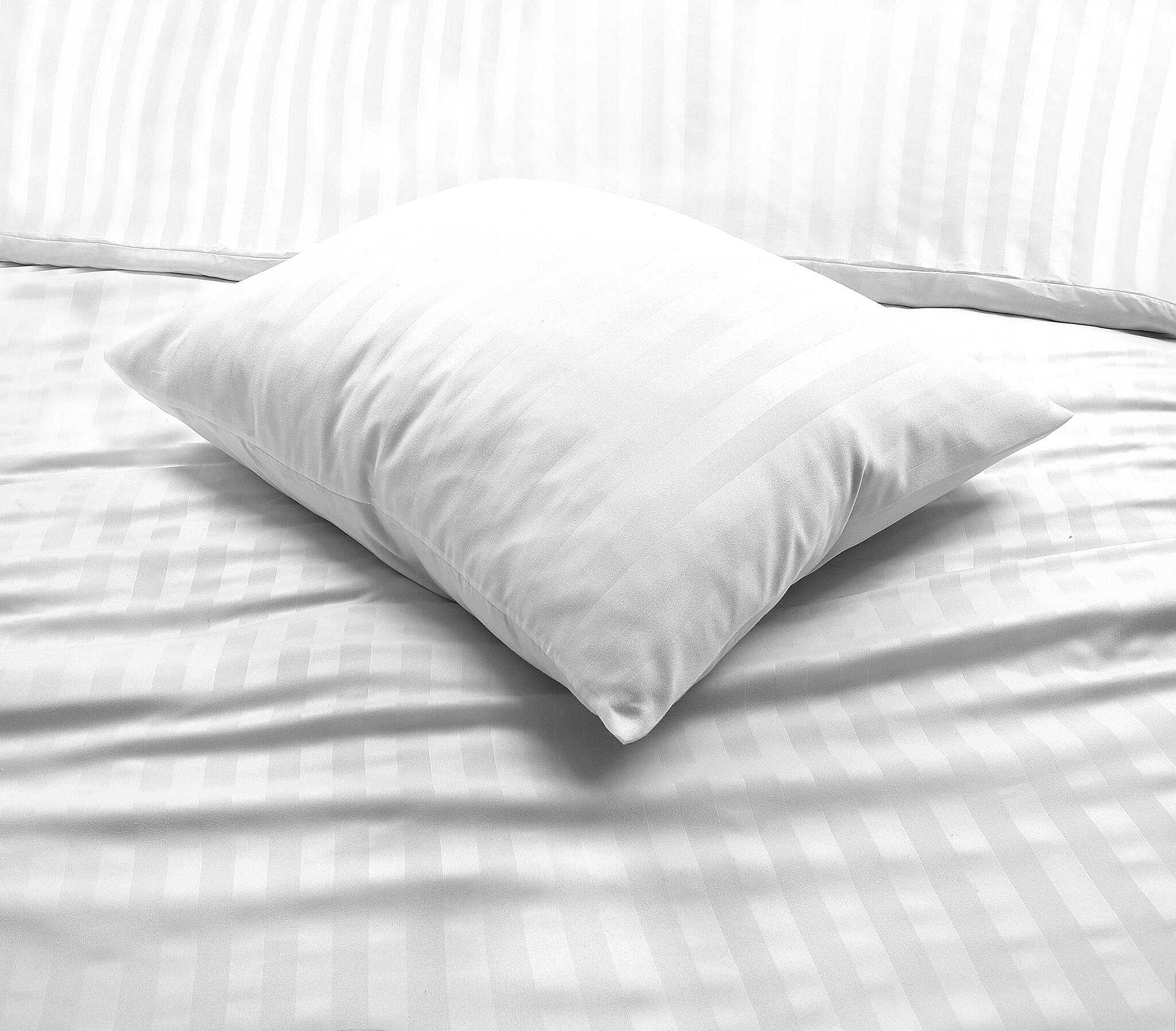Microvezel dekbedovertrek Hotelstreep wit