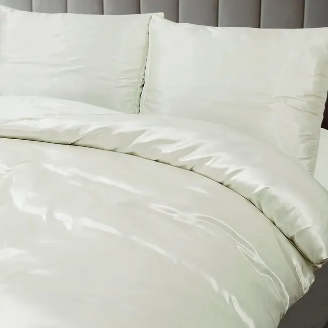 Glans satijn dekbedovertrek - off white