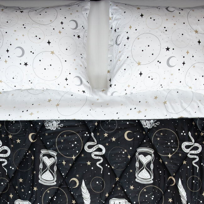 Dekbed zonder overtrek inclusief kussensloop - Gothic Magic - Microvezel - 300gsm