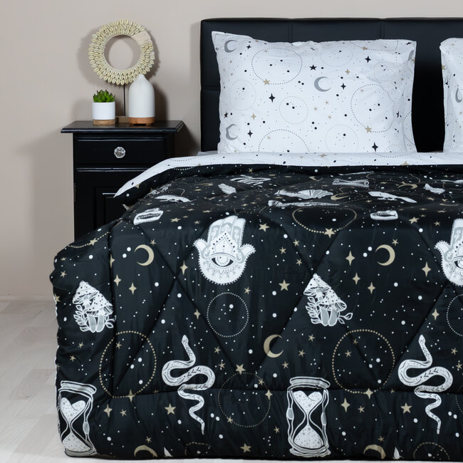 Dekbed zonder overtrek inclusief kussensloop - Gothic Magic - Microvezel - 300gsm