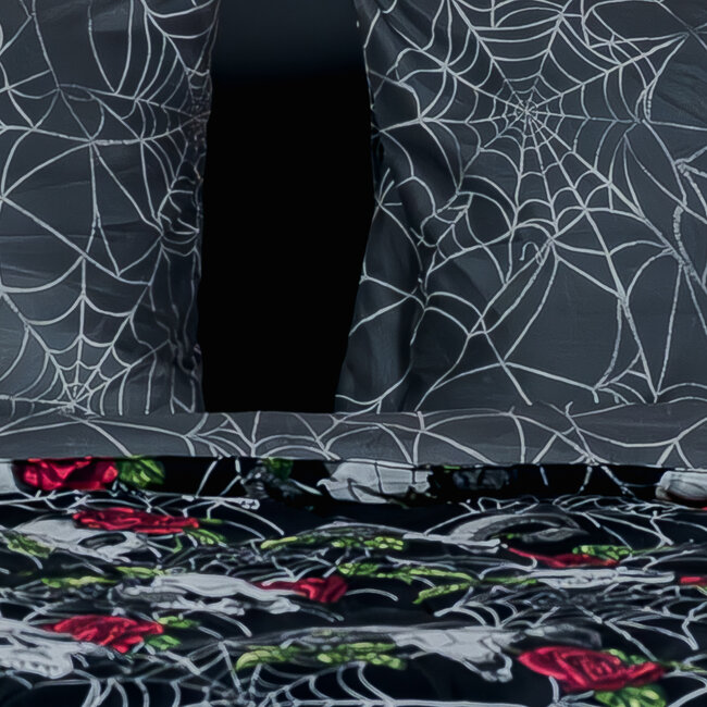 Dekbed zonder overtrek inclusief kussensloop - Skulls & Roses - Microvezel - 300gsm