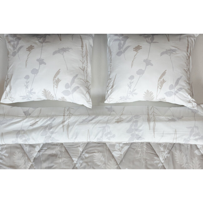 Dekbed zonder overtrek inclusief kussensloop - Silhouette Leaves - Microvezel - 300gsm