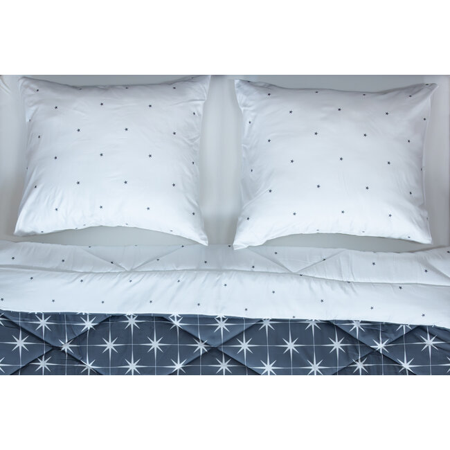 Dekbed zonder overtrek inclusief kussensloop - Nothern Stars - Microvezel - 300gsm
