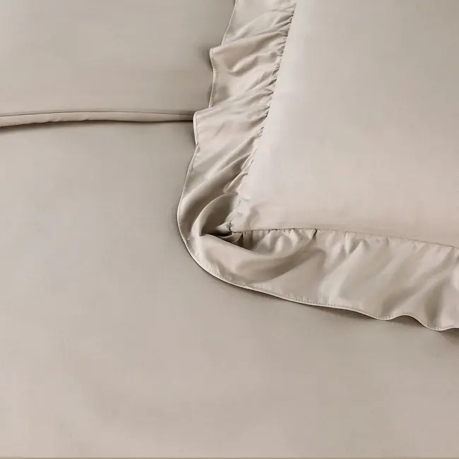 Dekbedovertrek Ruffles - taupe - microvezel - 1-persoons (140x220 + 60x70 cm)
