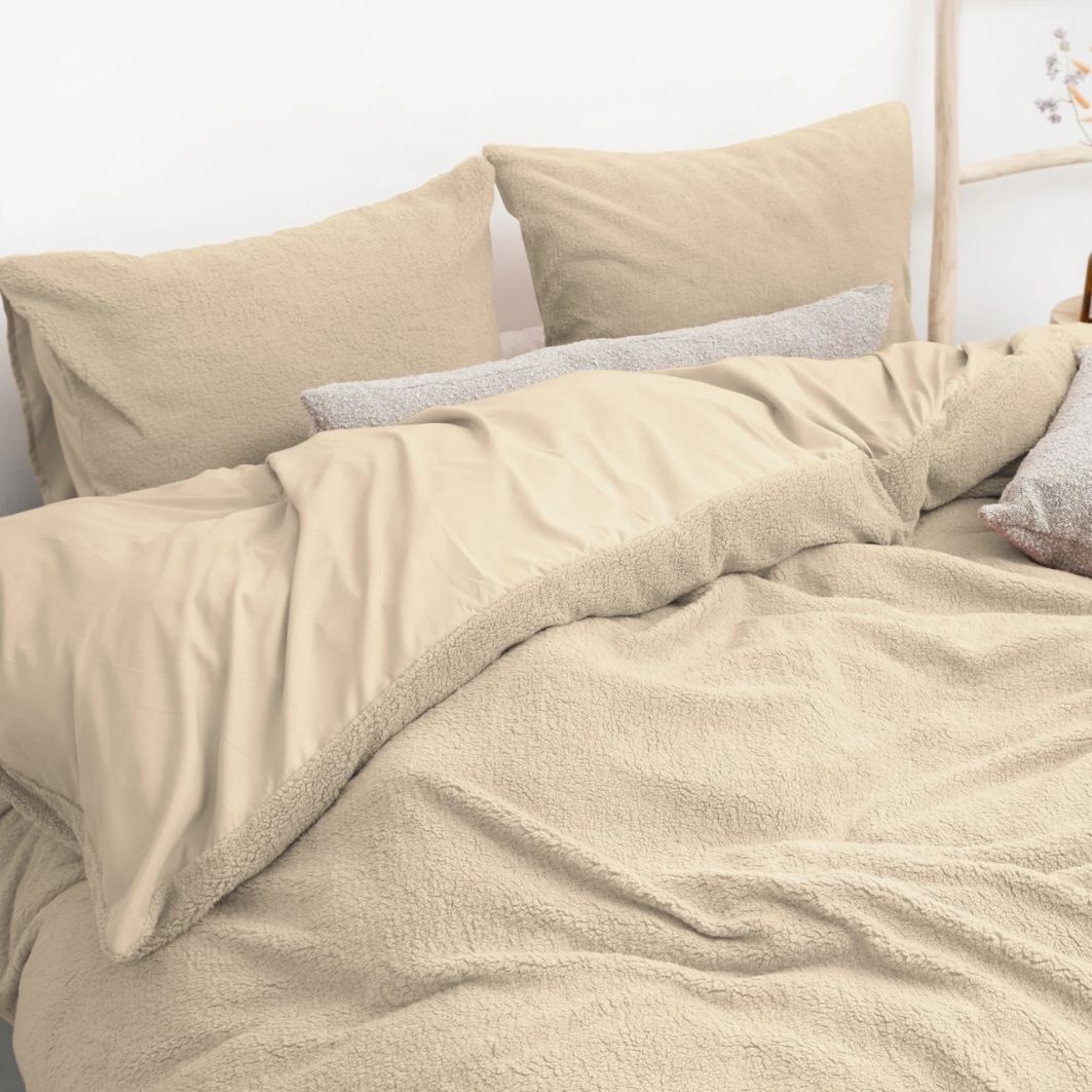 B-Keuze Teddy fleece dekbedovertrek onderkant microvezel - zand - 240x220 + 2st. 60x70 cm