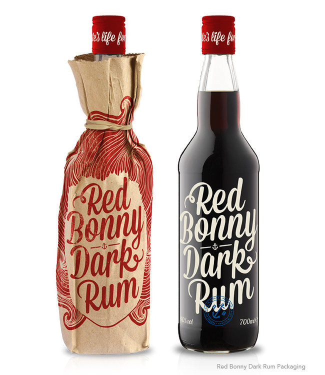 Red Bonny Dark Guyana Rum Bottle In Paper 0,70 ltr 40%
