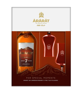 Ararat Ararat Ani 7 Years Old Giftbox With 2 Glasses 0.70 ltr 40%