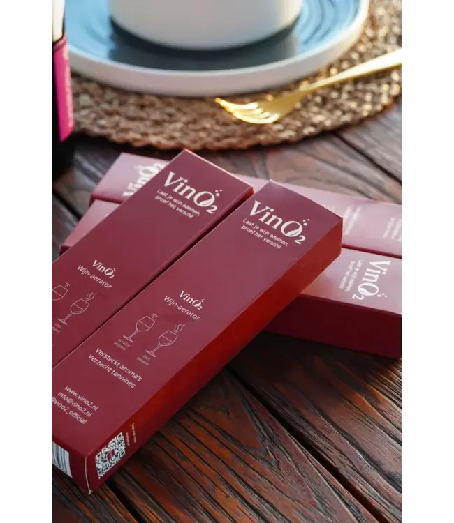 VinO₂ — Wine Aerator
