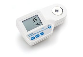 HI96822 Refraktometer für Salzgehalt in Meerwasser