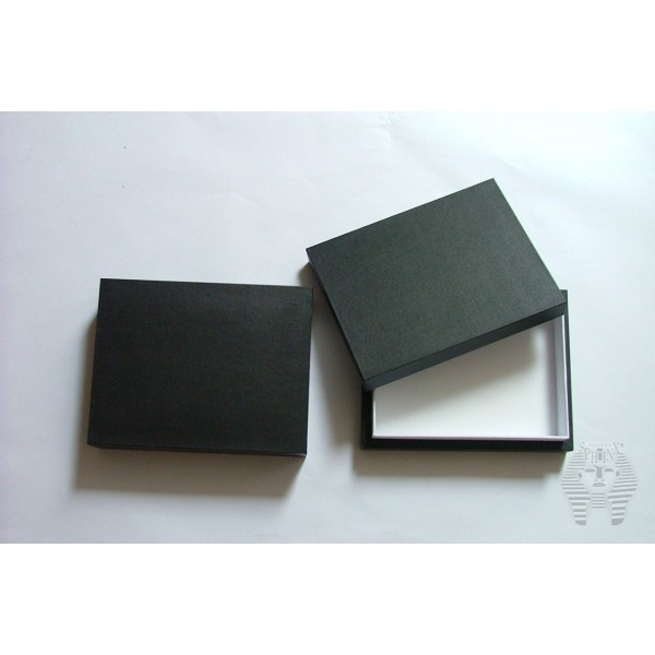 Sturdy transport box