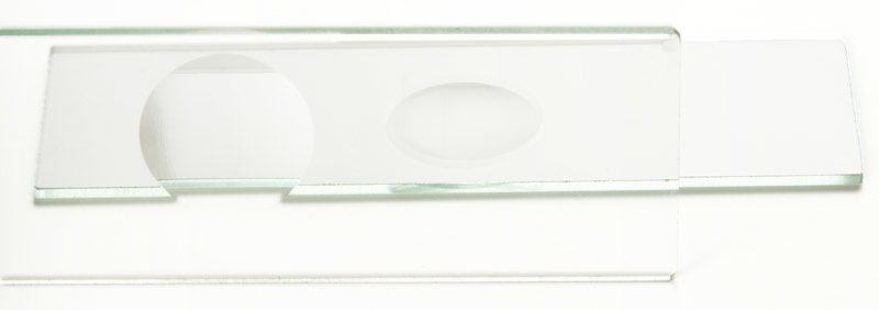 PB.5160 Objectglaasjes 76 x 26 mm met holte, per tien stuks