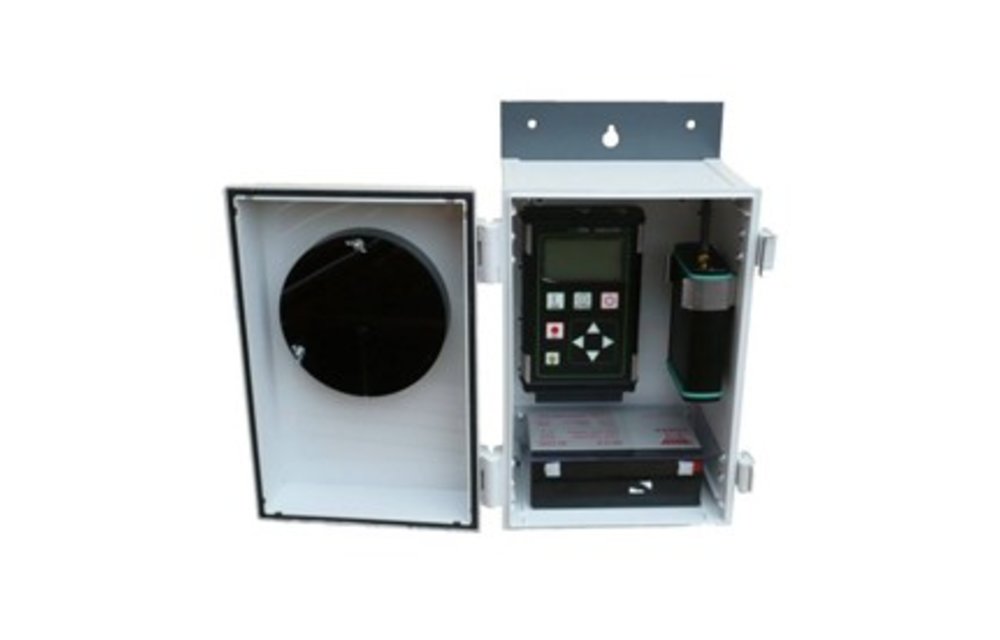 Box extension set with solar panel