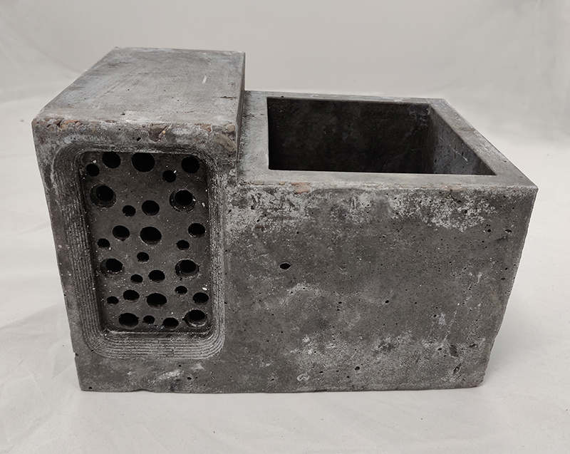 Bricks 4 Bees Solitary Beepots Large