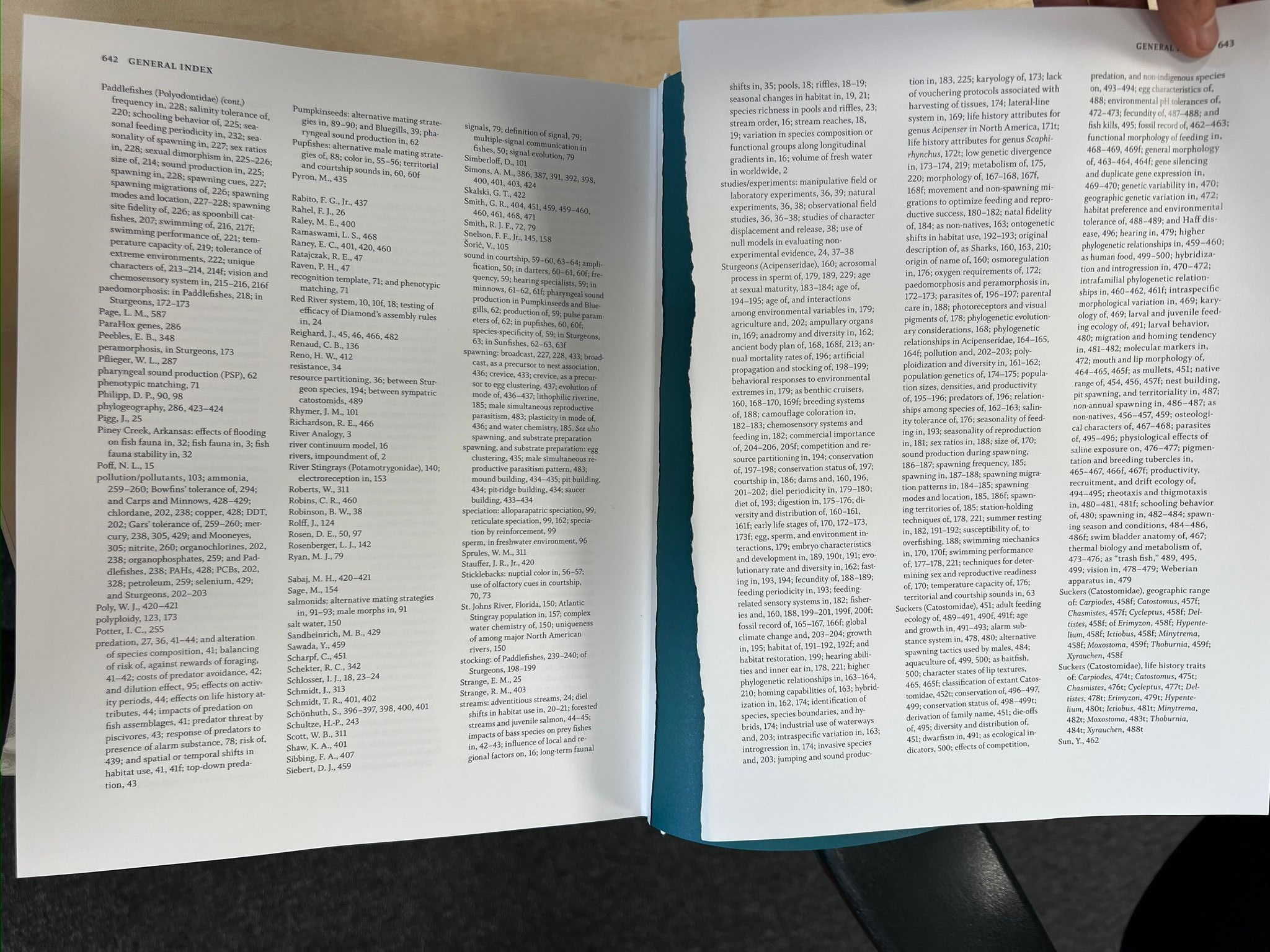 Damaged copy - Freshwater Fishes of North America, Volume 1: Petromyzontidae to Catostomidae