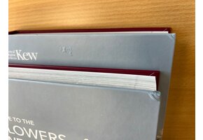 Beschädigte Kopie - Guide to the Flowers of Western China