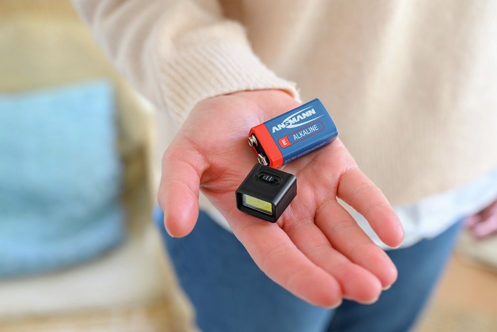 Ansmann 9V Batterie mit COB-LED-Leuchte