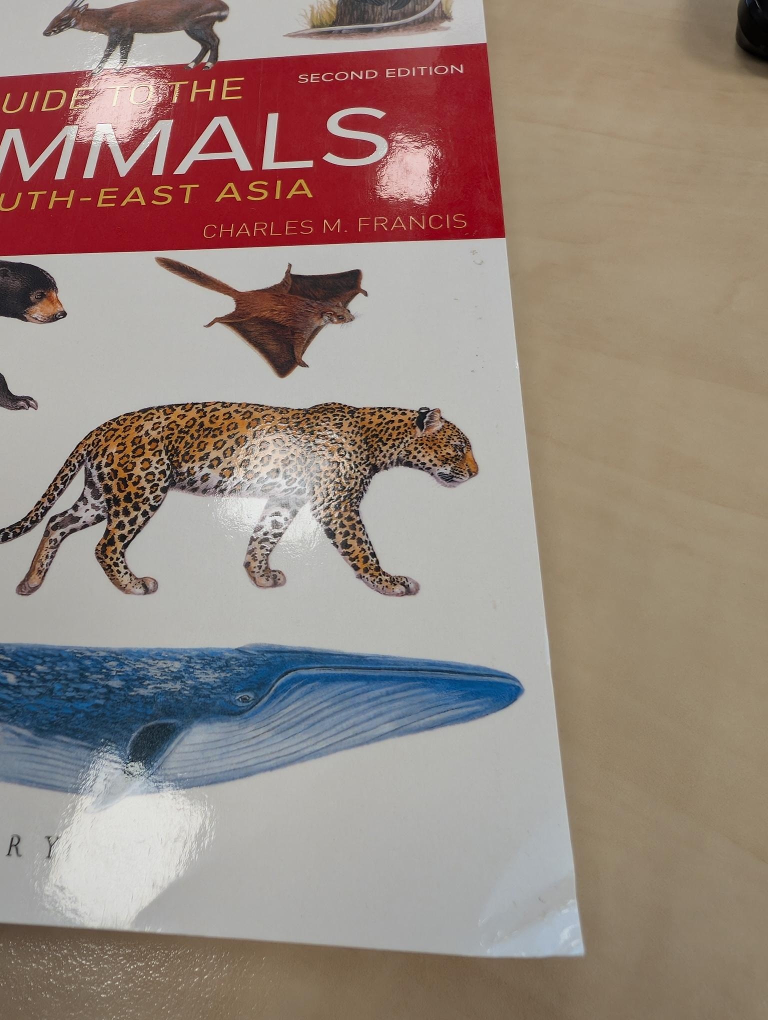 Beschadigd exemplaar - Field Guide to the Mammals of South-East Asia