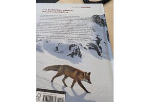 Beschadigd exemplaar - The European Animal Tracks Handbook