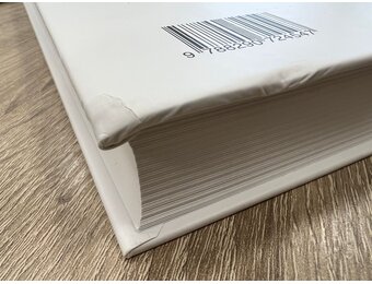 Beschadigd exemplaar - Synopsis Fungorum, Volume 37 - Poroid Fungi of Europe