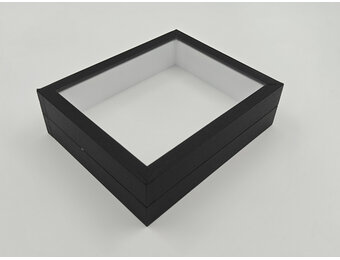 Black display box 15x18cm
