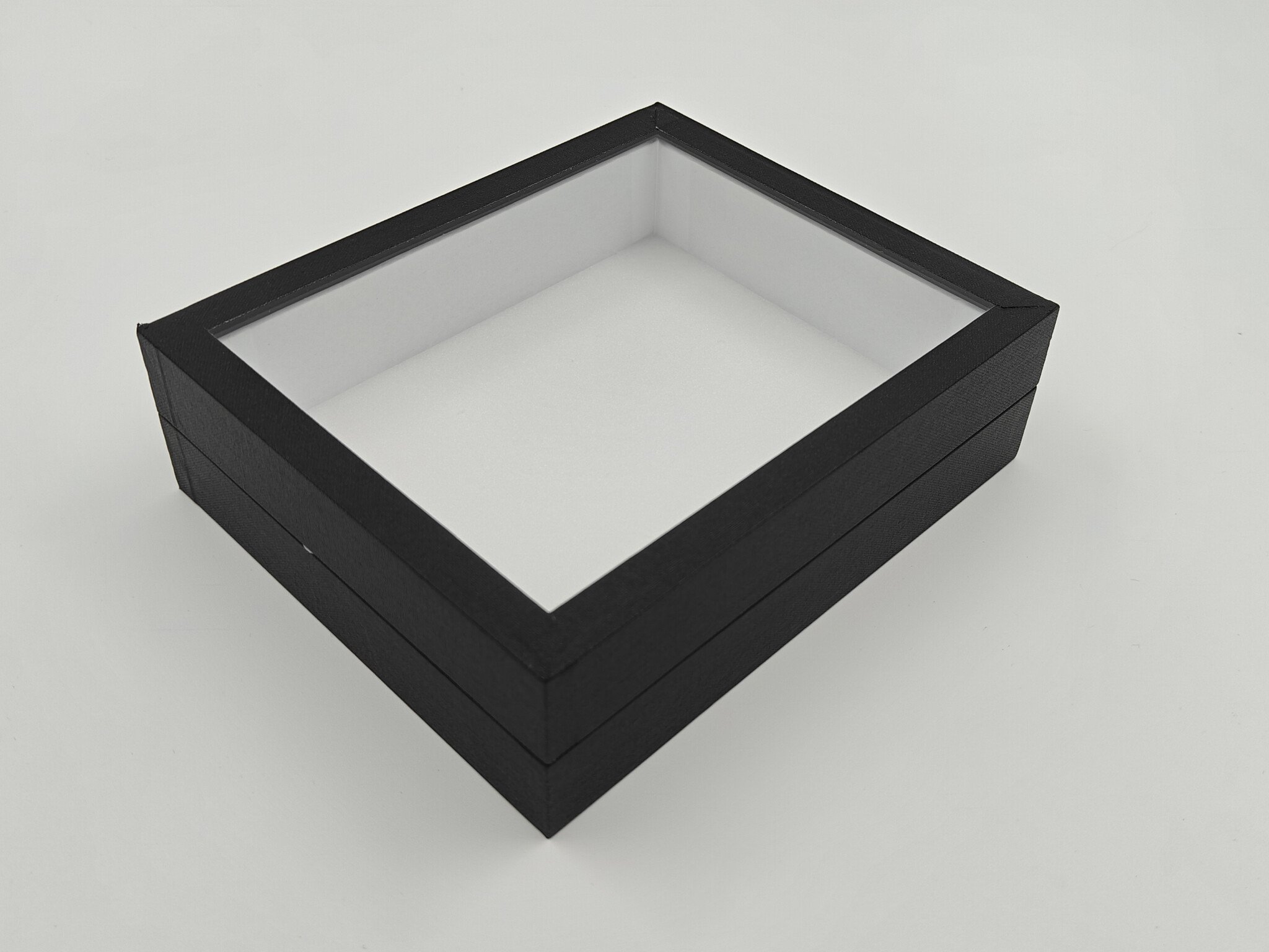 Black display box 15x18cm