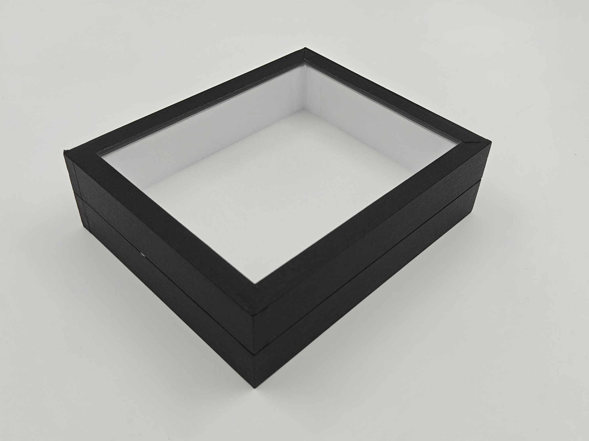 Black display box 15x18cm
