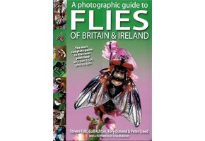 A Photographic Guide to Flies of Britain & Ireland