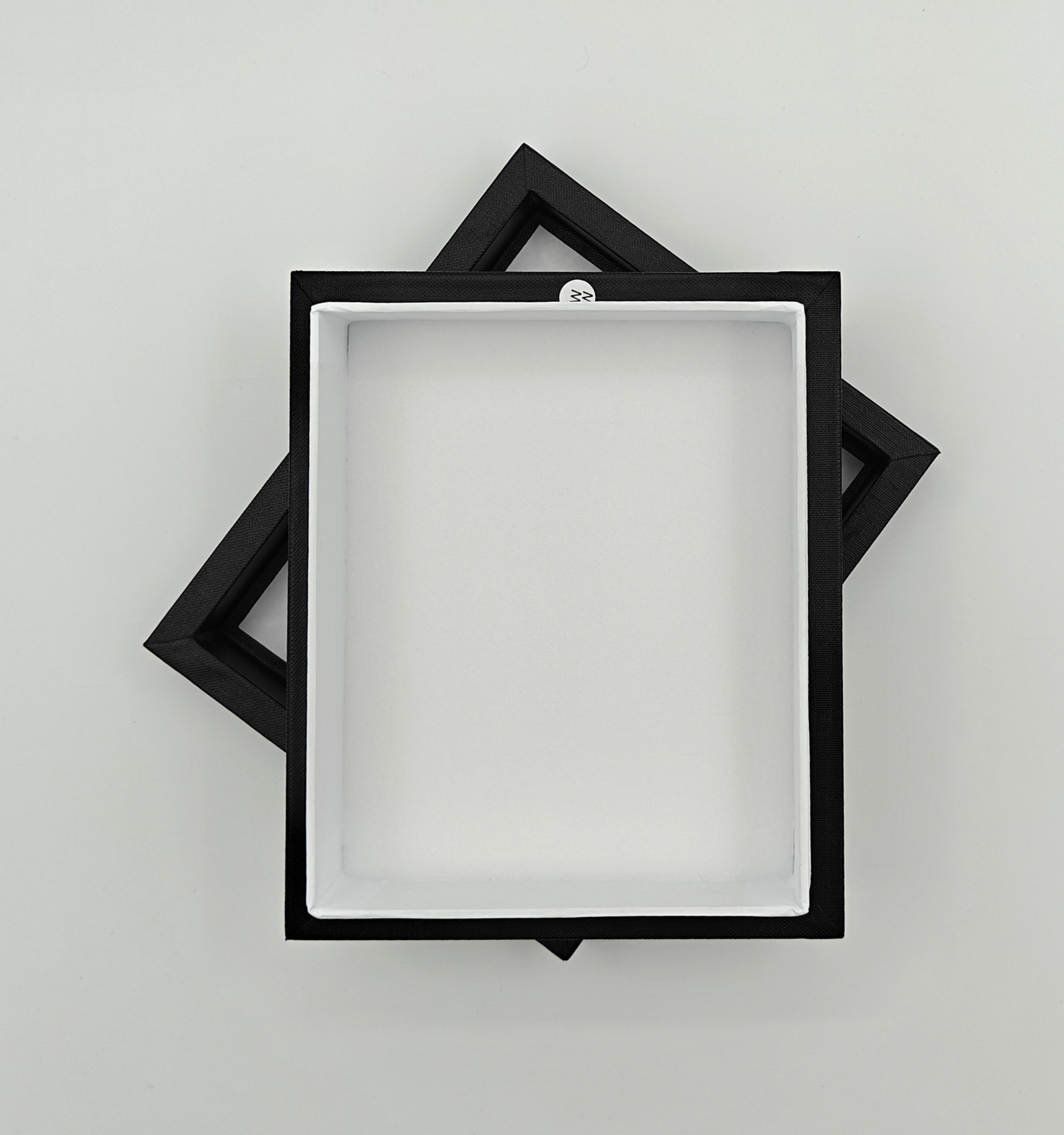 Sturdy transport box