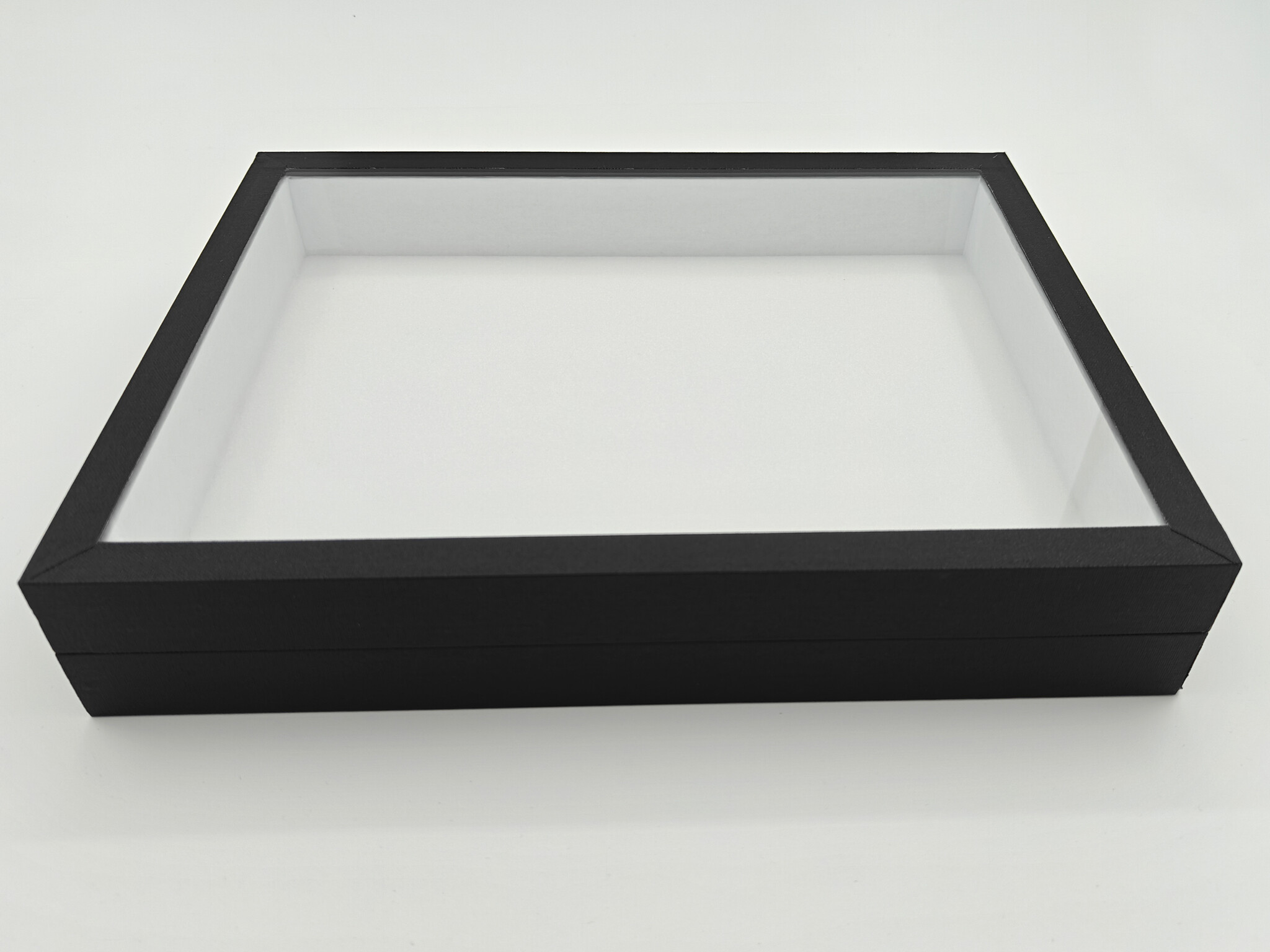 Black display box 23x30cm