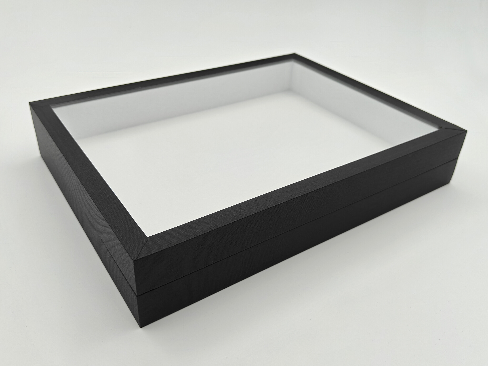 Black display box 23x30cm